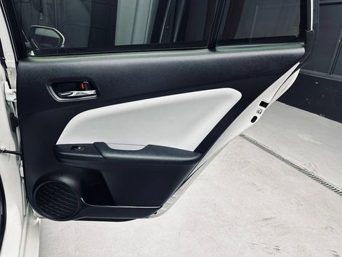 Used 2016 Toyota Prius Four w/ Advanced Technology Package FWD image 26