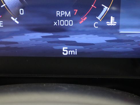 New 2026 Chevrolet Equinox LT w/ Convenience Package II image 18