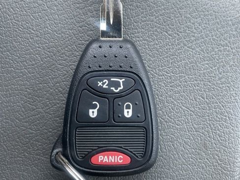 Used 2006 Dodge Durango SLT image 18