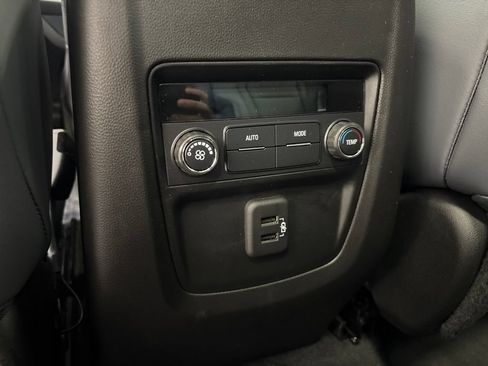 Used 2023 Buick Enclave Essence w/ Experience Buick Package AWD/4WD image 43