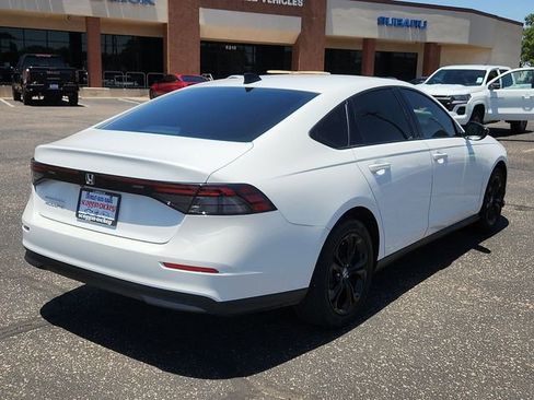 Used 2025 Honda Accord SE image 4
