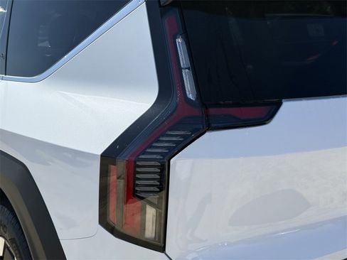 New 2026 Kia EV9 Light image 11