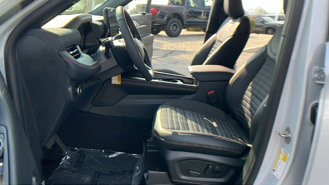 New 2026 Ford Explorer ST-Line w/ ST-Line Street Pack AWD/4WD image 15