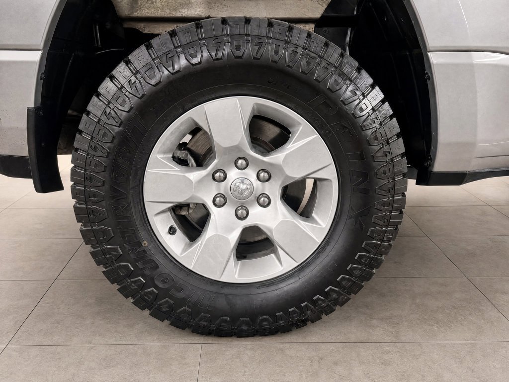 Used 2019 RAM 1500 Big Horn RWD image 24