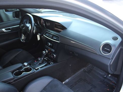 Used 2013 Mercedes-Benz C 63 AMG Sedan image 28