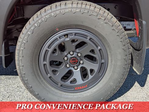 New 2026 Nissan Frontier PRO-4X w/ Pro-4x Convenience Package image 11