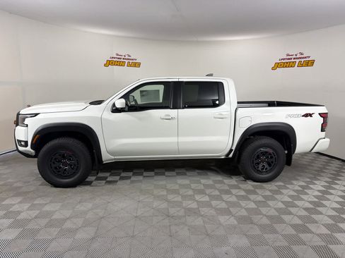 New 2026 Nissan Frontier PRO-4X w/ Pro-4x Convenience Package AWD/4WD image 2