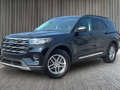 Used 2025 Ford Explorer Active