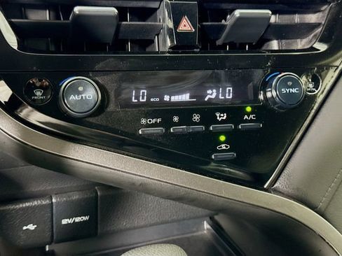 Certified 2022 Toyota Camry LE w/ Carpet Mat Package (TMS) FWD image 15