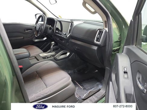 Used 2025 Nissan Frontier SV w/ SV Convenience Package AWD/4WD image 18