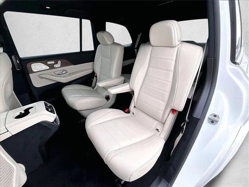 New 2026 Mercedes-Benz GLS 580 4MATIC image 12
