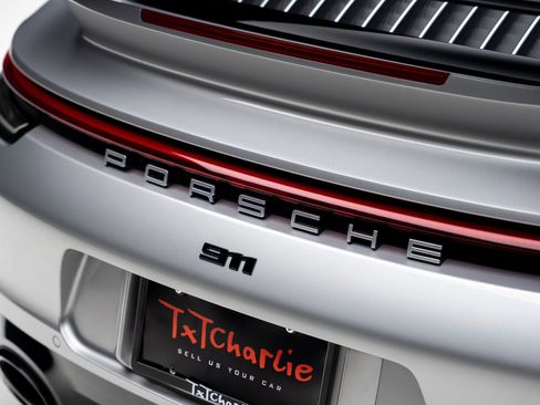 Used 2024 Porsche 911 Carrera RWD image 28