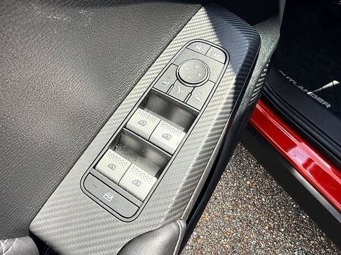 Used 2023 Mitsubishi Outlander SEL AWD/4WD image 25