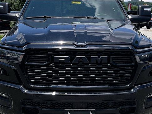 Used 2025 RAM 1500 Big Horn AWD/4WD image 10