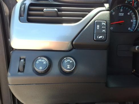 Used 2019 Chevrolet Tahoe LT AWD/4WD image 16