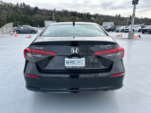 Used 2022 Honda Civic LX image 4