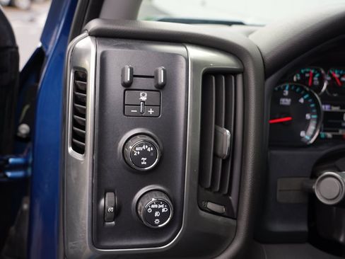Used 2018 Chevrolet Silverado 1500 LT w/ All Star Edition AWD/4WD image 16