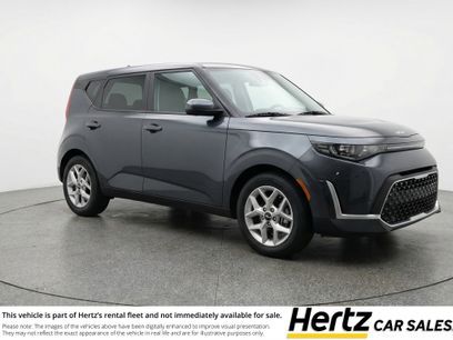 Used 2025 Kia Soul LX w/ LX Technology Package
