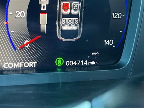 Certified 2025 Acura ADX A-Spec image 30