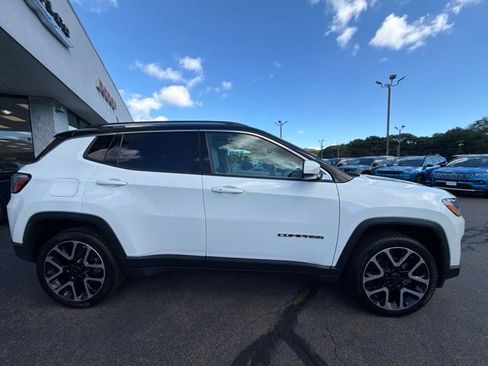 Used 2019 Jeep Compass Limited AWD/4WD image 4