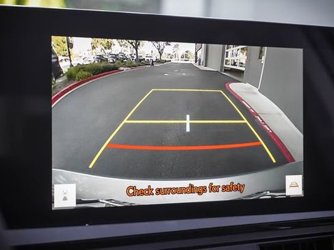 Used 2025 Lexus ES 300h w/ Premium Package FWD image 15