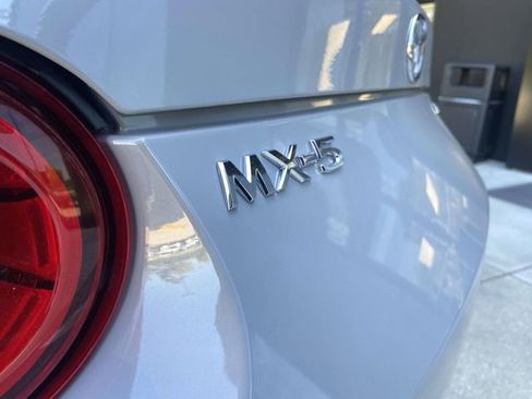 New 2026 MAZDA MX-5 Miata RF Grand Touring RWD image 4