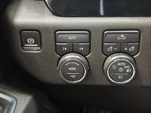 Used 2025 Chevrolet Silverado 1500 RST w/ Protection Package AWD/4WD image 34