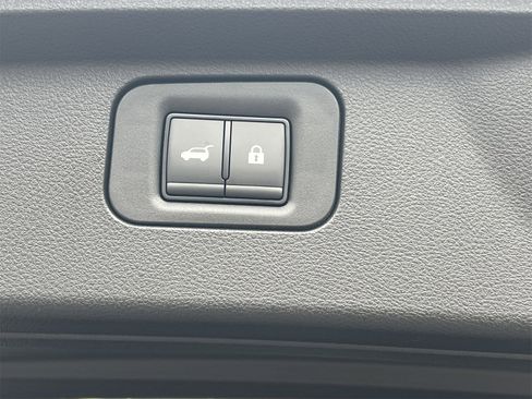 New 2025 Nissan Armada Platinum w/ Convenience Package image 30