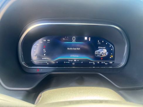 Used 2022 Chevrolet Tahoe RST w/ Luxury Package RWD image 14