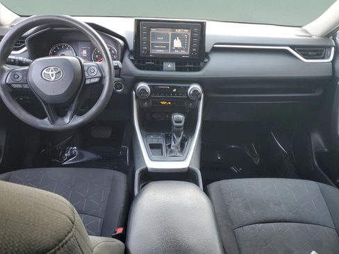 Used 2020 Toyota RAV4 XLE image 10