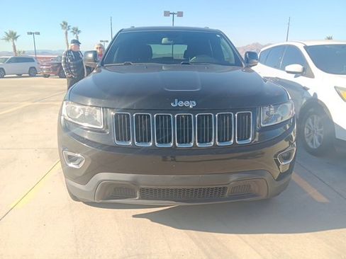 Certified 2016 Jeep Grand Cherokee Laredo w/ Quick Order Package 23E image 2