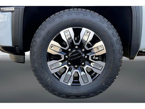 New 2026 GMC Sierra 3500 Denali w/ Denali Reserve Package image 12