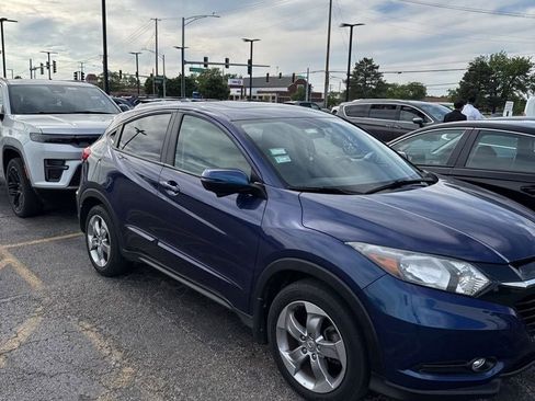 Used 2017 Honda HR-V EX image 5