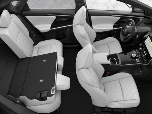 Used 2023 Toyota bZ4X Limited image 8