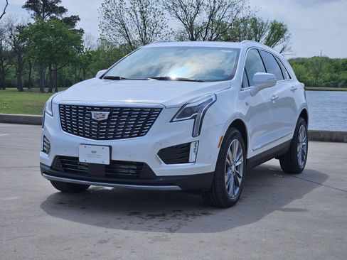 New 2026 Cadillac XT5 Premium Luxury w/ Driver Assist Package FWD image 2