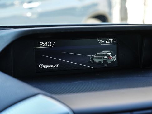 Used 2022 Subaru Ascent Limited w/ Technology Package image 38