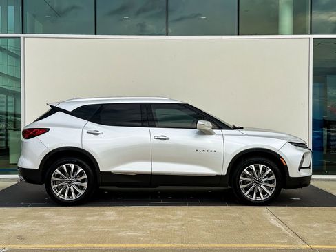 Used 2024 Chevrolet Blazer Premier w/ Enhanced Convenience Package image 3