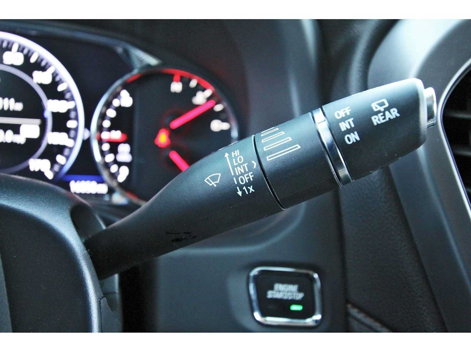 Used 2023 GMC Acadia AT4 w/ Technology Package AWD/4WD image 18