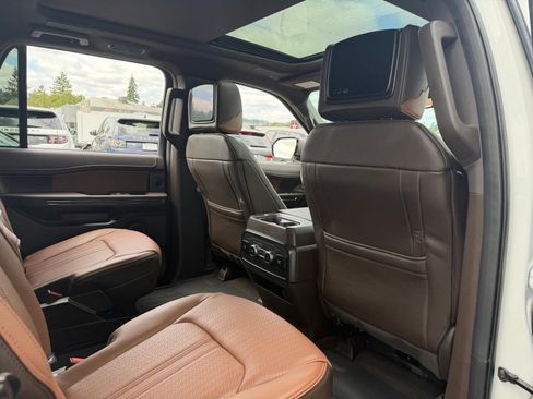 Used 2024 Ford Expedition King Ranch AWD/4WD image 25