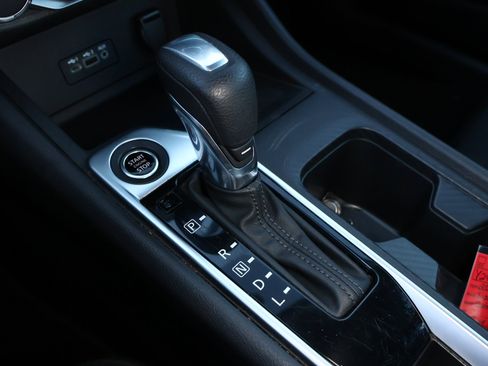 Used 2023 Nissan Sentra SV image 18