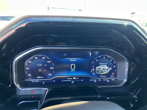 Used 2025 Chevrolet Silverado 2500 LTZ w/ LTZ Convenience Package image 20