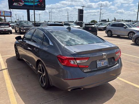 Used 2018 Honda Accord Sport image 12