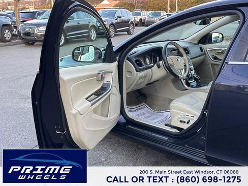 Used 2016 Volvo S60 T5 Premier image 7