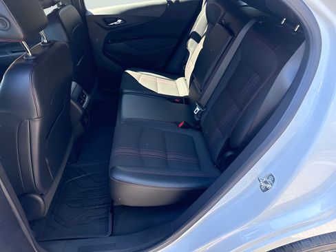 Used 2023 Chevrolet Equinox RS AWD/4WD image 9