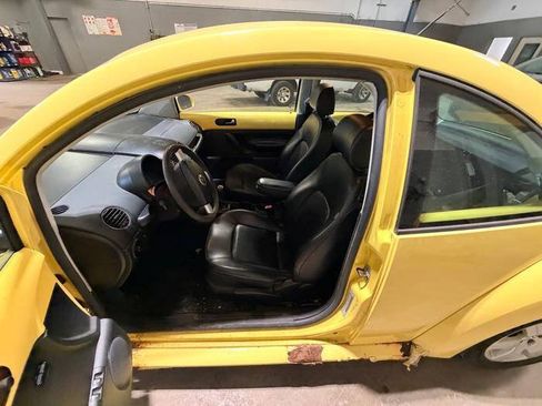 Used 2007 Volkswagen Beetle Coupe FWD image 19