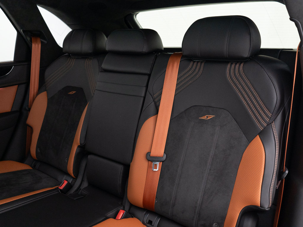 Certified 2022 Bentley Bentayga AWD/4WD image 25