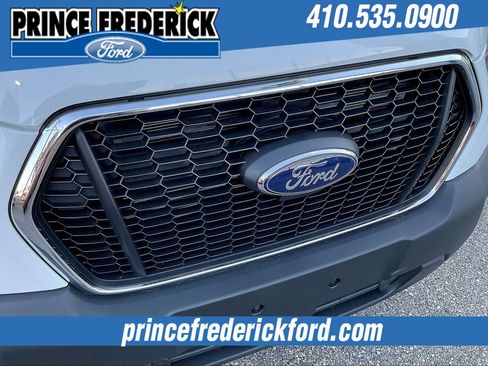 Used 2024 Ford Transit 250 Low Roof w/ Exterior Upgrade Package image 25