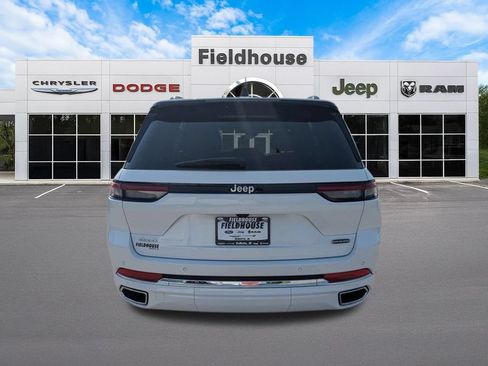 Used 2025 Jeep Grand Cherokee Overland AWD/4WD image 11