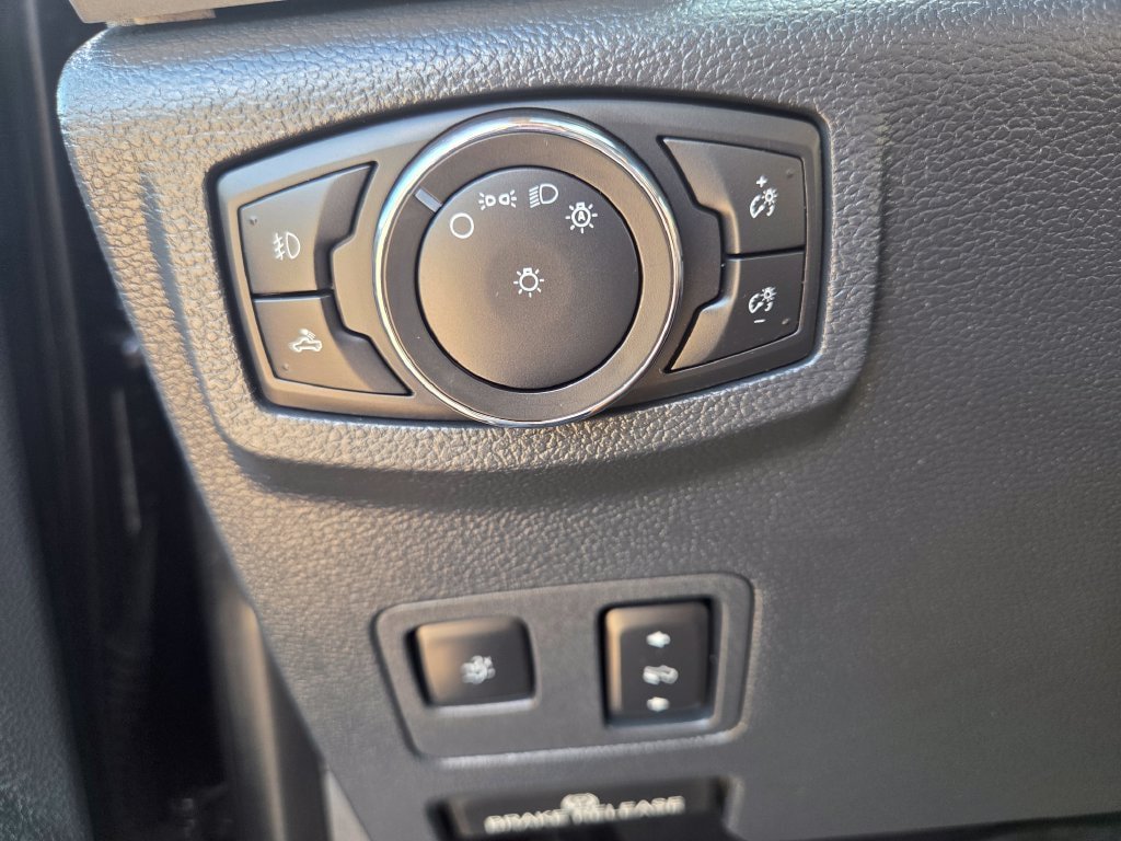 Used 2022 Ford F350 Lariat w/ Lariat Ultimate Package AWD/4WD image 29