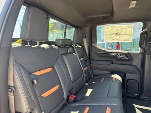 New 2026 GMC Sierra 1500 AT4 w/ AT4 Premium Package AWD/4WD image 27